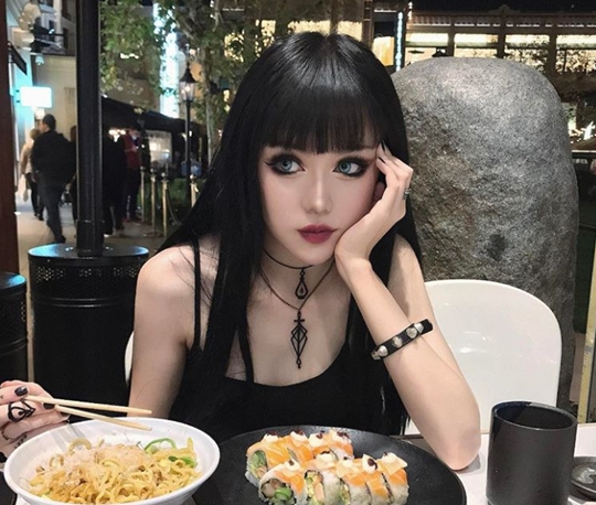 중국 모델 키나 쉔 인스타그램