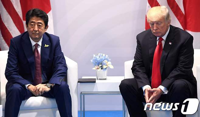 아베 신조 일본 총리와 도널드 트럼프 미국 대통령. (자료사진) © AFP=뉴스1