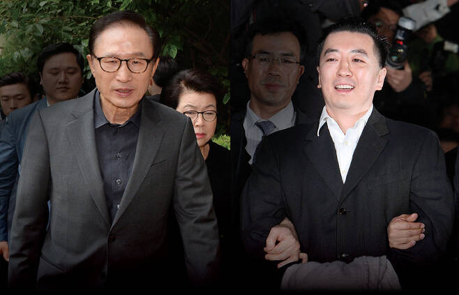 ⓒ시사IN 윤무영 이명박 전 대통령(왼쪽)은 김경준씨(오른쪽)가 설립한 BBK의 회장 명함을 뿌리며 투자금을 유치하고 언론 인터뷰를 했다.