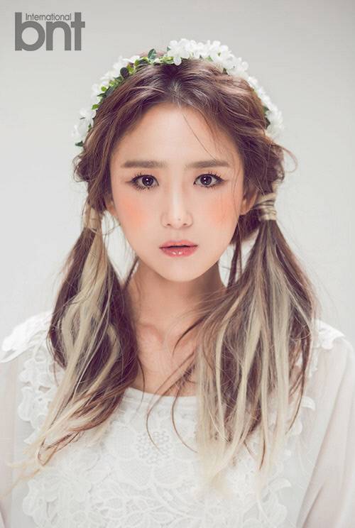 이희진, 데뷔 일화..개그맨 윤정수에게 길거리 캐스팅(화보)