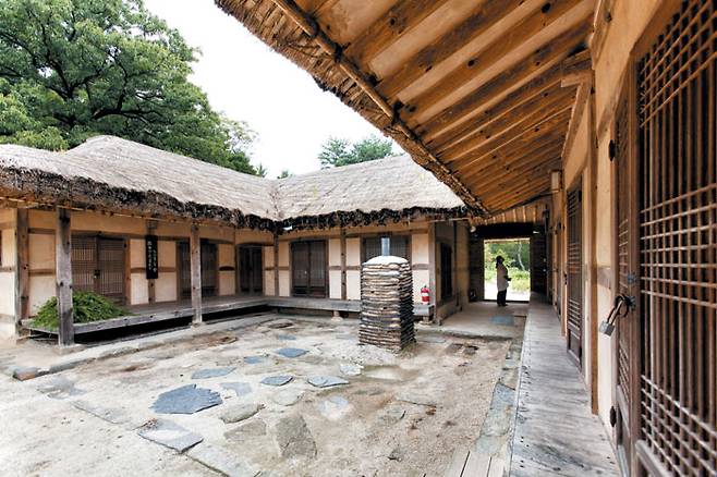 김일엽과 나혜석, 이응노가 머물렀던 충남 예산 ‘수덕여관’.