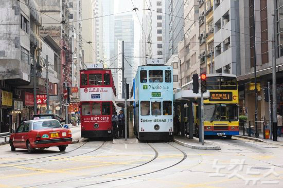홍콩과 마카오는 현대적이면서도 전통적 매력이 어우러진 곳으로 다양한 볼거리와 즐길 거리, 먹거리를 경험할 수 있다. (사진=노랑풍선 제공)