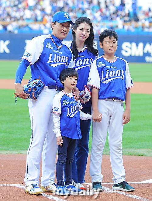 ▲이승엽 '은퇴경기는 가족과 함께'