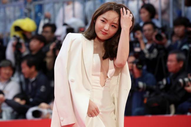 서신애가 지난 12일 부산국제영화제 개막식에 모습을 드러내고 있다. [사진제공=연합뉴스]