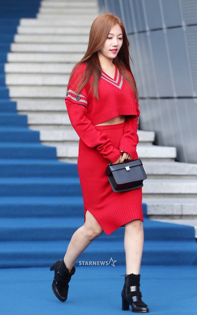 [★포토]이채영, '강렬한 레드로 시선강탈'