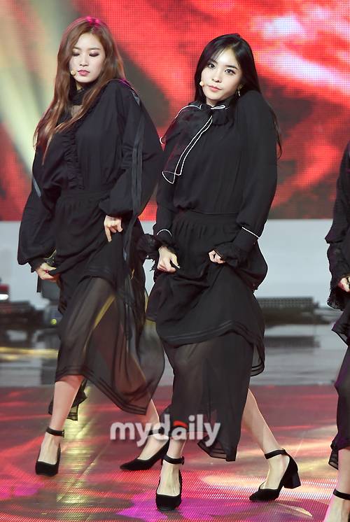 ▲소나무 나현 '아찔한 몸짓으로 유혹'