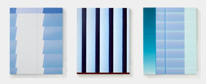 좌측부터Venetian Blind no.1, Oil on linen, 91 x 72.9 cm, 2017Venetian Blind no.2, Oil on linen, 91 x 72.9 cm, 2017Venetian Blind no.3, Oil on linen, 91 x 72.9 cm, 2017