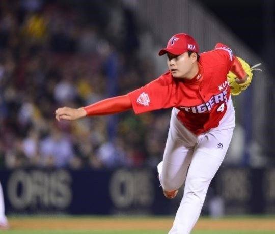 시즌 전 큰 기대를 모았던 한승혁. 그의 등판은 고척 대참사의 시발점이었다.(사진=KIA 타이거즈)