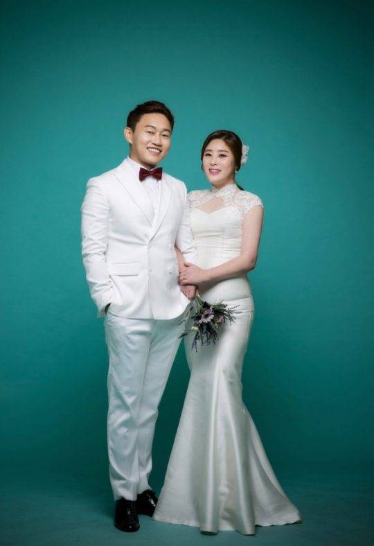 11월26일 결혼식을 하는 개그맨 정철욱(왼쪽)과 신부 이지현 씨. / 사진제공=정철욱