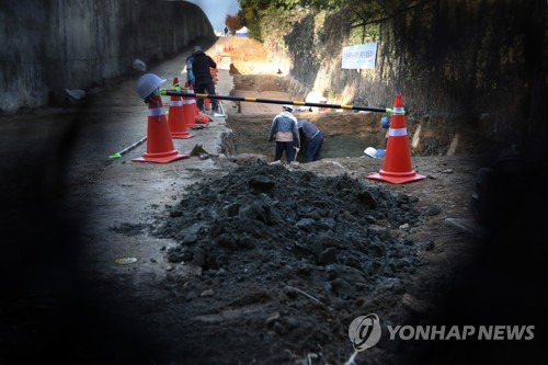 5·18 암매장 추정지 옛 광주교도소 발굴조사. [연합뉴스 자료사진]
