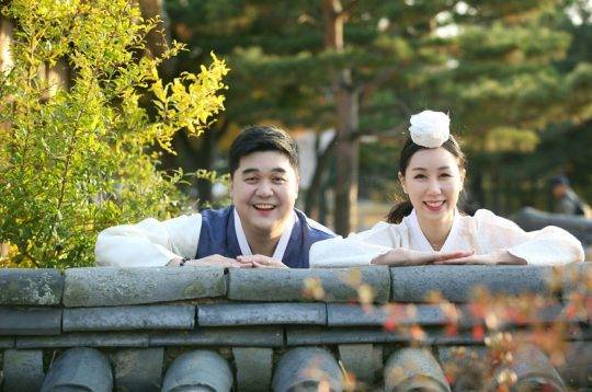 12월 30일 결혼하는 개그우먼 황신영과 광고사업가 안수현 씨./ 사진제공=해피메리드컴퍼니&봉드