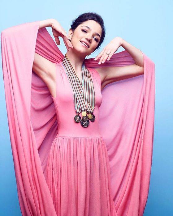 잡지 '태틀러' 러시아판 화보에 모델로 나온 피겨 선수 메드베데바.