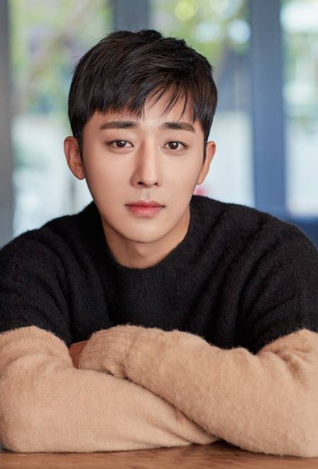 손호준
