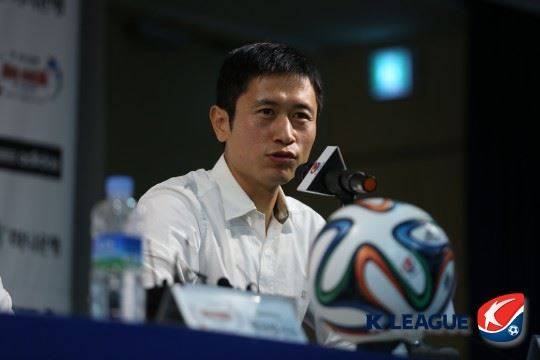 한국일보는 이영표 KBS 축구 해설위원에게 2018 러시아 월드컵 조 편성 분석과 전망을 들어봤다. 이 위원은 독일이 3전 전승을 한다는 가정하에 스웨덴, 멕시코를 상대로 1승1무를 올리기 위해 남은 7개월 동안 어떤 점을 보완해야 할 지 조언했다. 프로축구연맹 제공