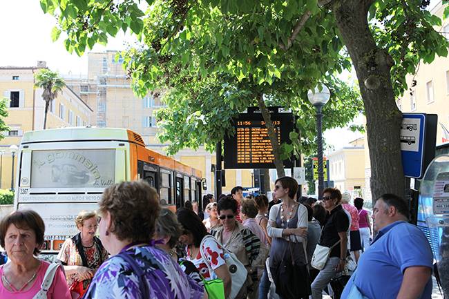 시에나의 버스 정류장