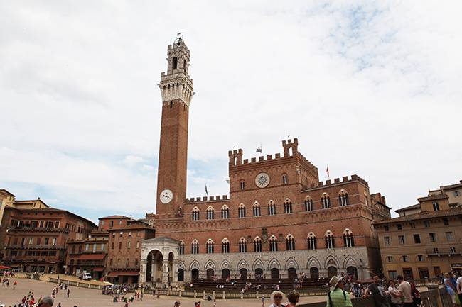 시에나의 캄포광장