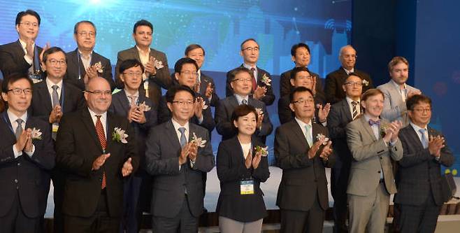 월드스마트시티위크에서 국내외 스마트시티 전문가와 정책 결정자들이 스마트시티의 미래에 대해 논의했다.