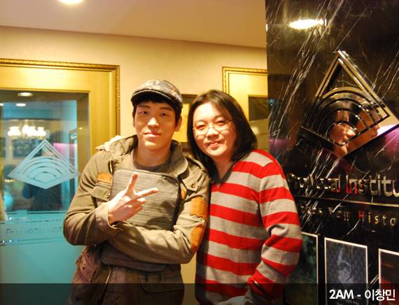 전기영 PVI 대표로부터 보컬 트레이닝을 받은 2AM의 창민