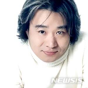 【서울=뉴시스】가수 조규만