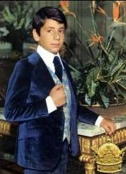 1976년의 알리 레자 왕자. 1979년 이슬람 혁명으로 축출된 이란 팔라비(팔레비) 왕조의 두 왕자 가운데 동생으로 2011년 미국 보스턴에서 권총으로 자살했다. [사진 위키피디아]