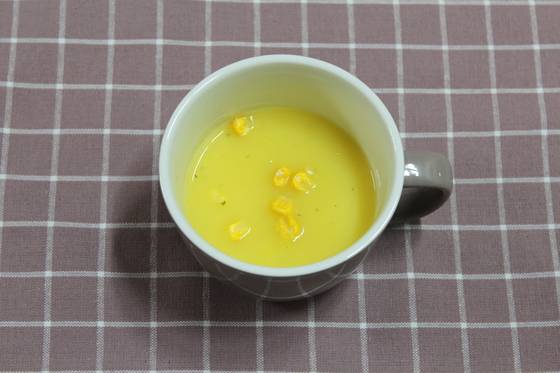 건조옥수수가 들어있는 폰타나의 '콘치즈수프'가 맛 평가에서 1위를 차지했다.