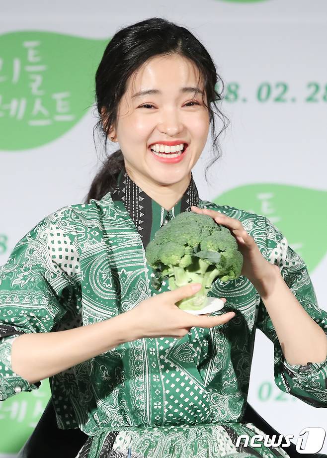 배우 김태리가 1일 오전 서울 동대문 메가박스에서 열린 영화 '리틀 포레스트' 제작보고회에 참석해 환한 미소를 짓고 있다. 2018.2.1./뉴스1 © News1 권현진 기자