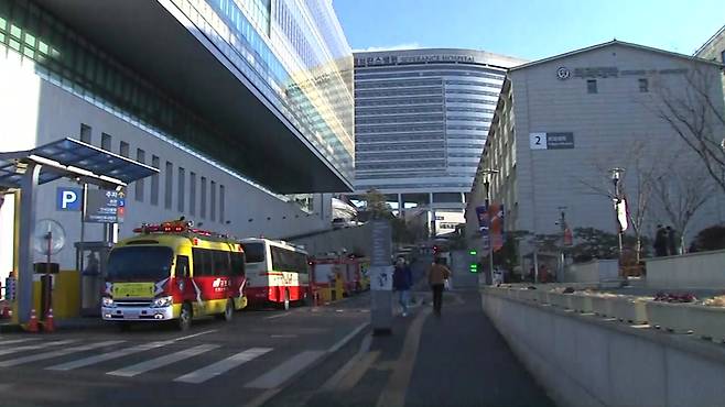 [속보] 신촌 세브란스병원 화재.."인명 피해 확인 안 돼" | 인스티즈