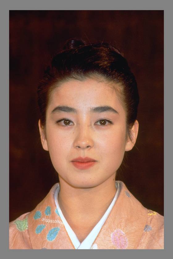 다카노하나와 약혼했다가 파혼한 일본 여배우 미야자와 리에의 젊은 시절 모습. [중앙포토]