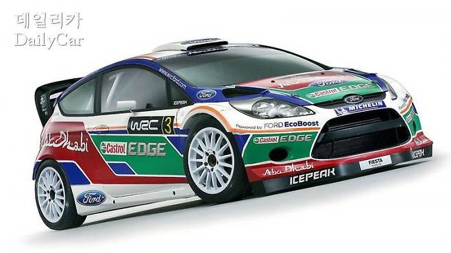 포드 피에스타 WRC 레이싱카