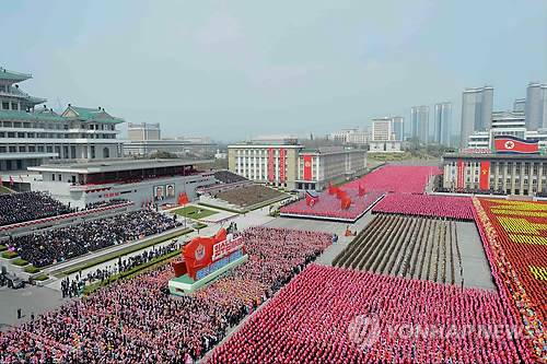 북한 열병식 및 군중시위 모습[연합뉴스 자료사진]