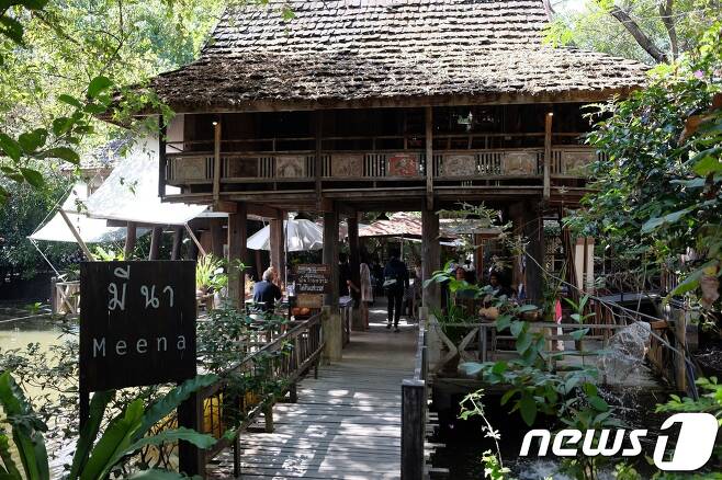 수공예품으로 유명한 마을인 산캉에 자리한 건강식 레스토랑© News1