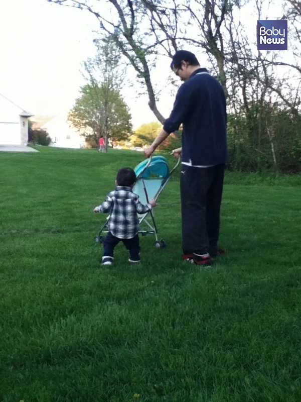 큰 아이가 어렸을 때, 가끔씩 근처 공원에 찾아가곤 했었다. 신생아부터 취학연령의 어린이들까지 많은 아이들을 만날 수 있었다.&nbsp;ⓒ이은