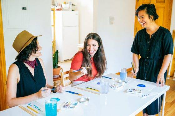 에어비앤비는 최근 트립 서비스를 강화하고 있다. 여행지에서 현지인 전문가와 함께 다양한 체험을 즐기는 프로그램이다. [사진 에어비앤비]