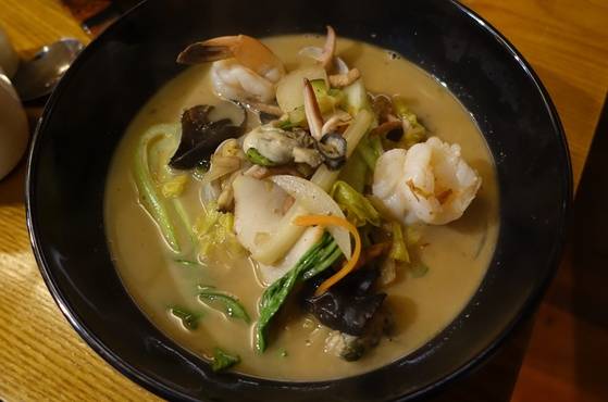 ‘진진’ 하얀 짬뽕