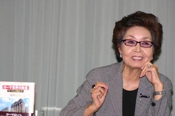 '로마인 이야기' 시리즈로 세계적인 베스트셀러 작가가 된 시오노 나나미. [중앙포토]