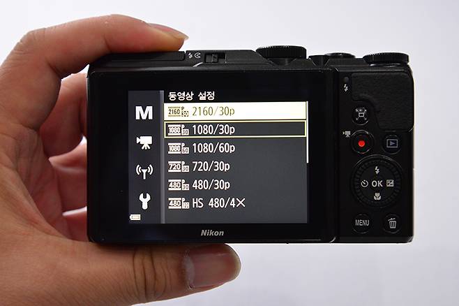 니콘 쿨픽스 A900은 4K 촬영도 가능하다.