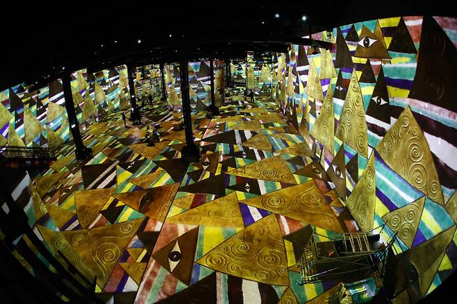 프랑스 파리에서 열리는 클림트 미디어 아트전시회. AFP연합뉴스