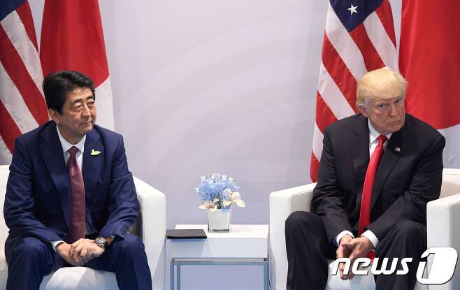 아베 신조 일본 총리와 도널드 트럼프 미국 대통령. ? AFP=뉴스1