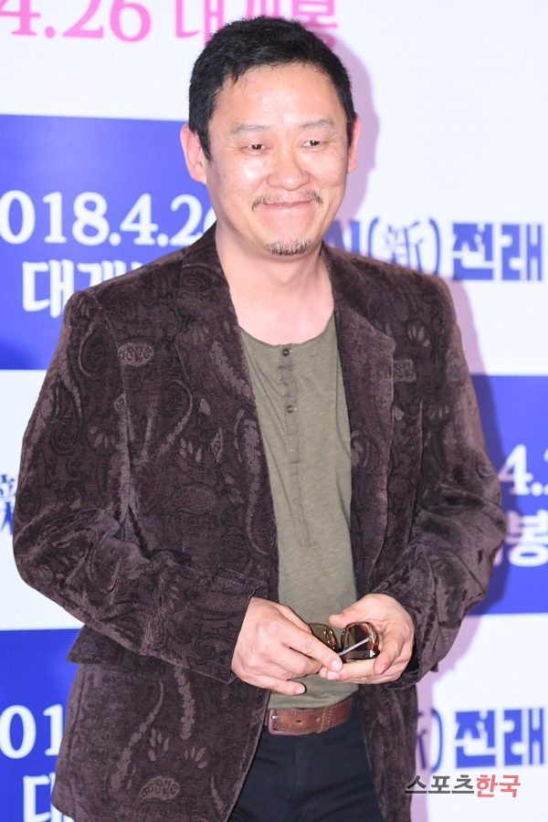영화 '신(新)전래동화'(감독 이상훈) VIP시사회에 참석하고 있는 이설구. 사진=장동규 기자 jk31@hankooki.com