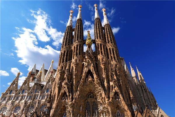 천재 건축가 가우디의 걸작인 사그라다 파밀리아.모두투어 제공