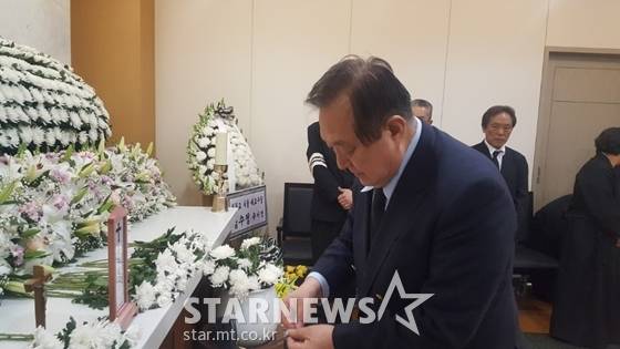 고 최은희 빈소를 찾은 신상균/사진=독자제공