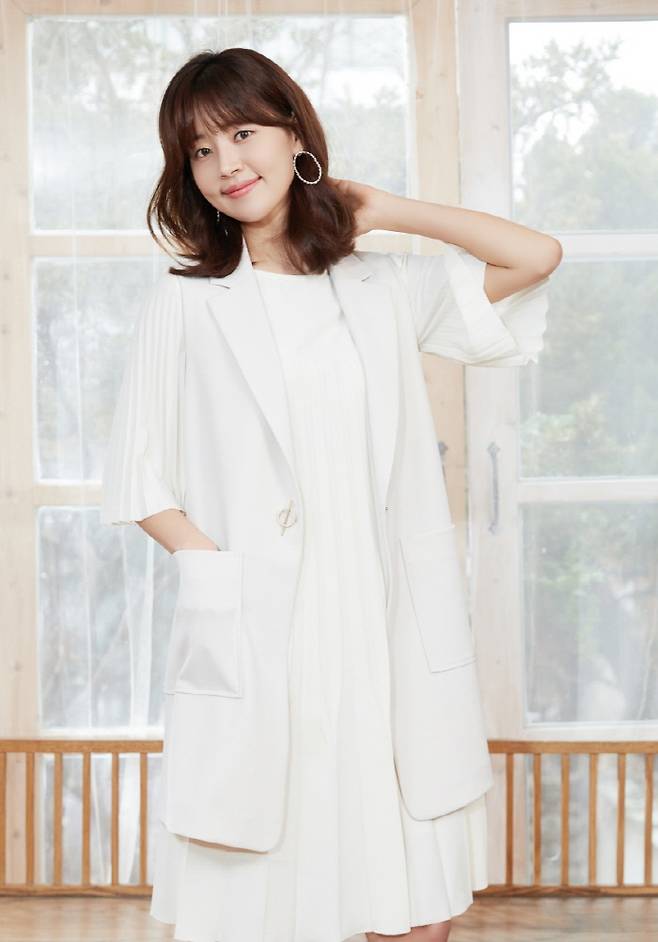 배우 한지혜.