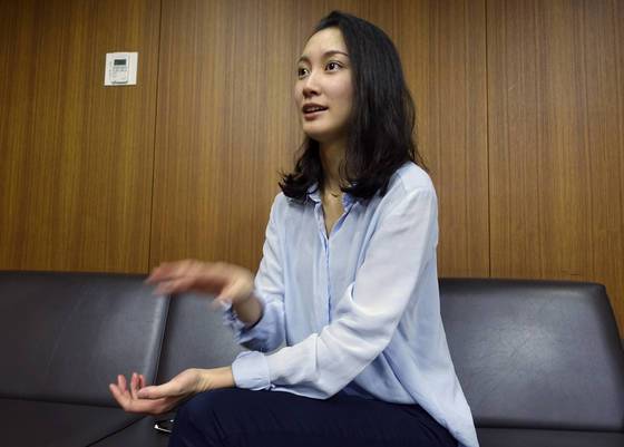 지난해 자신이 성폭행을 당한 사실을 공개하며 미투 운동을 시작한 이토 시오리. [AP=연합뉴스]