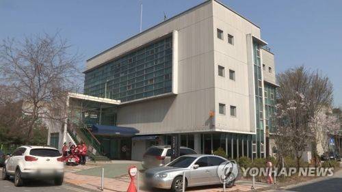 느릅나무 출판사 [연합뉴스TV 제공]