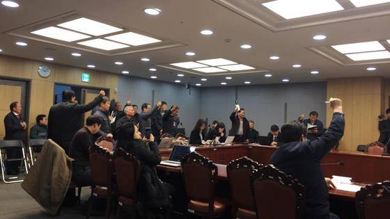 20일 열린 모빌리티 관련 토론회는 택시업계 관계자들의 반대로 무산됐다. [사진 스타트업얼라이언스]