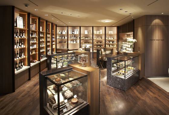 서울신라호텔의 패스트리 부티크처럼 고급스러운 이미지를 강조한 특급호텔 델리에서도 단팥빵은 가장 잘 팔리는 메뉴다. [사진 서울신라호텔]