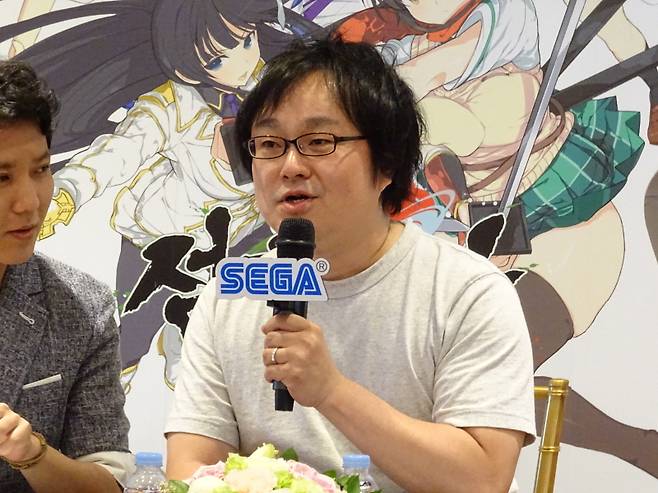 섬란 카구라 타카키 켄이치로 PD