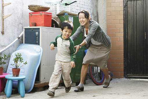 영화 ‘밀양’의 한 장면. 사진제공|시네마서비스