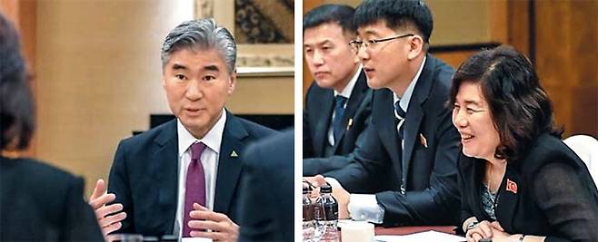 폼페이오가 트위터에 올린 실무회담 사진 - 성 김(왼쪽) 필리핀 주재 미국 대사와 최선희 북한 외무성 부상이 미·북 정상회담 하루 전인 11일 만나 회담의 세부 사항 등을 논의하고 있다. 마이크 폼페이오 미 국무장관은 두 사람의 사진을 함께 트위터에 올리고 ‘싱가포르에서 실질적이면서 세부적인 만남을 갖고 있다’고 적었다. /폼페이오 트위터