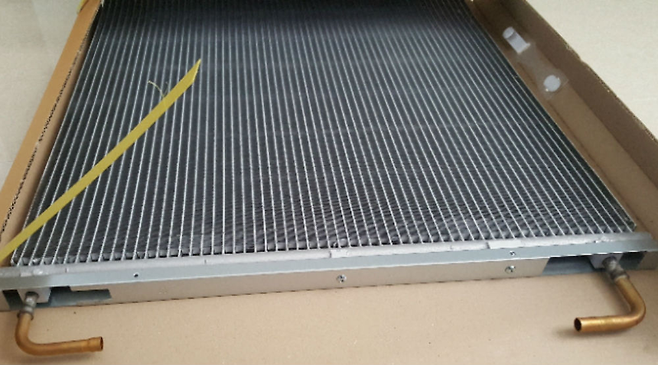 에어컨 실외기 열교환기(콘덴서, 일명 콘드) ⓒ 네이버 블로그 '즐거운펌핑'